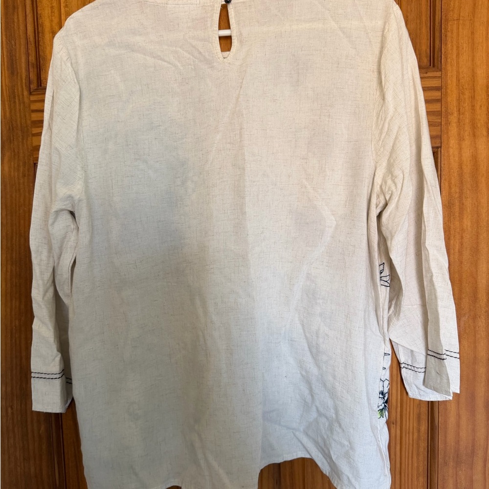 J. Jill women’s botanical garden Embroidered linen blend top - Picture 5 of 10
